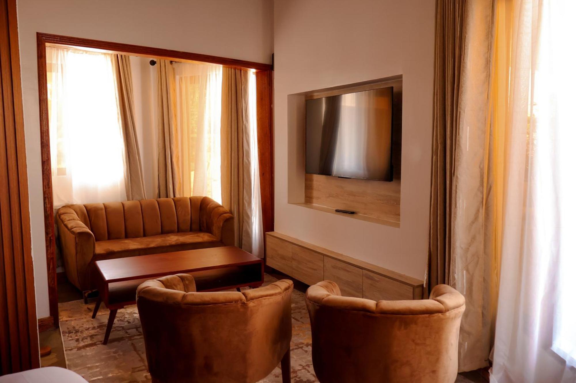 Embu Winter Villa Resort & Spa Limited מראה חיצוני תמונה